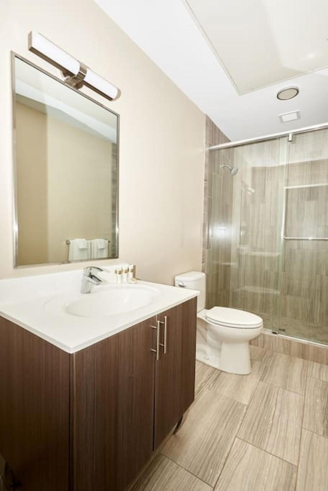 Appartamento Keyless Monthly Discounts Fully Furnished 4br 2ba Loft *